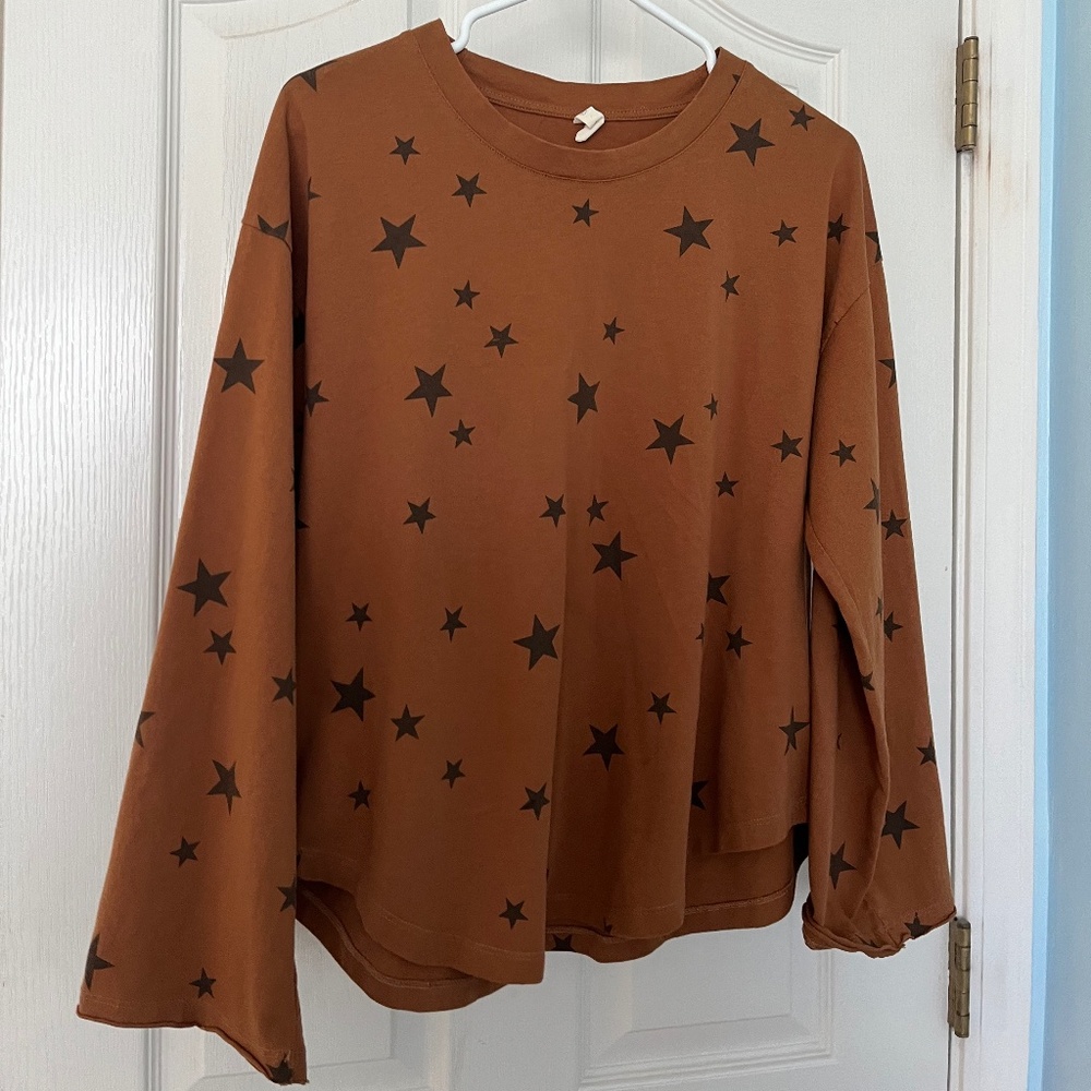 Long Sleeve Shirt Size Medium/Large